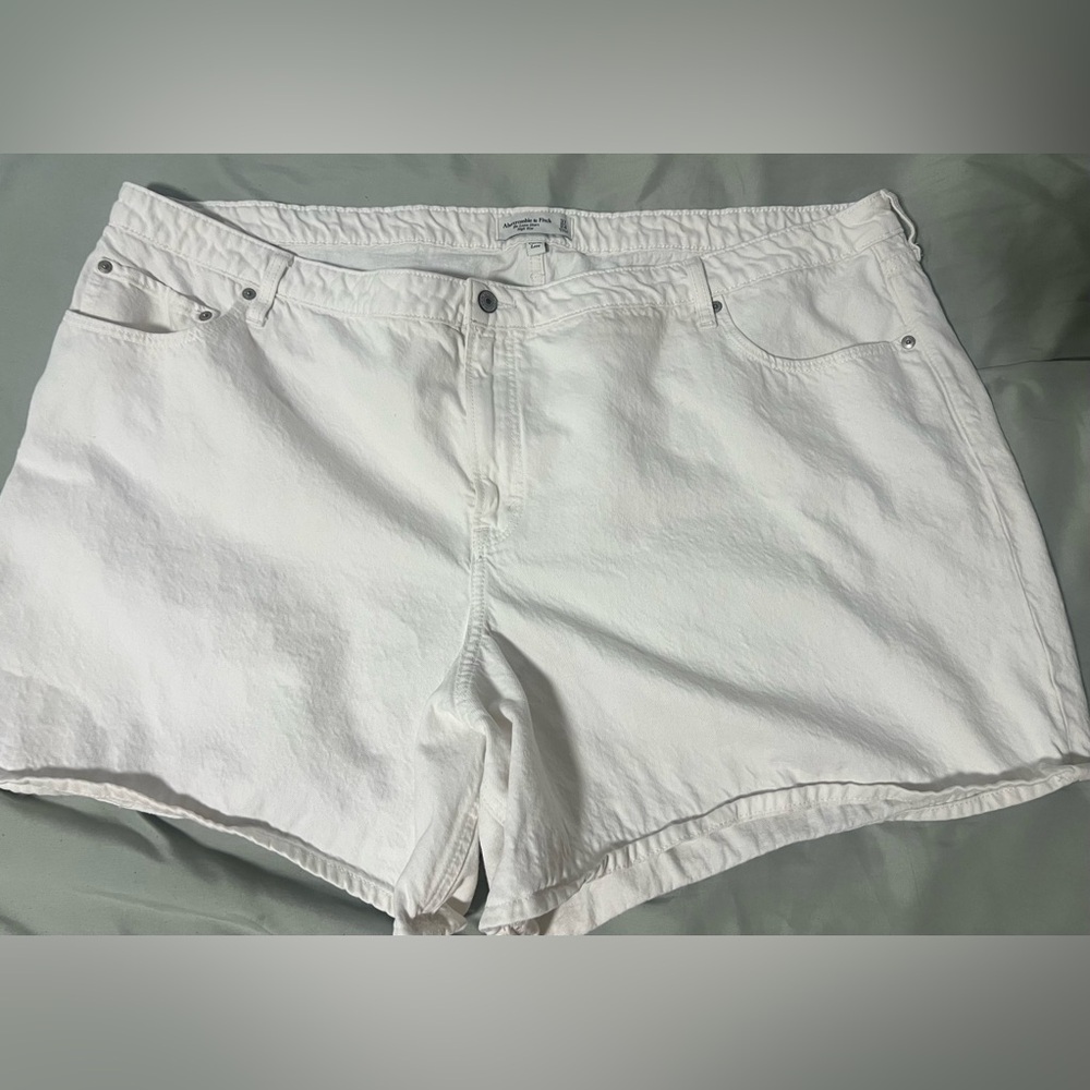 Plus size Abercrombie & fitch white curve lose high waisted loose shorts size 37